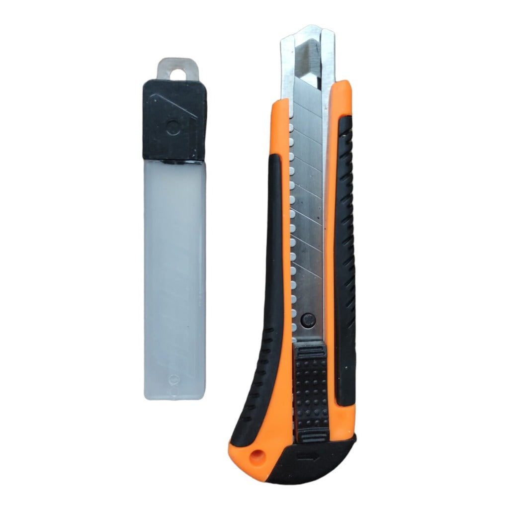 Cutter Profesional de Alta Resistencia | Incluye 3 Láminas de Repuesto S0990-1