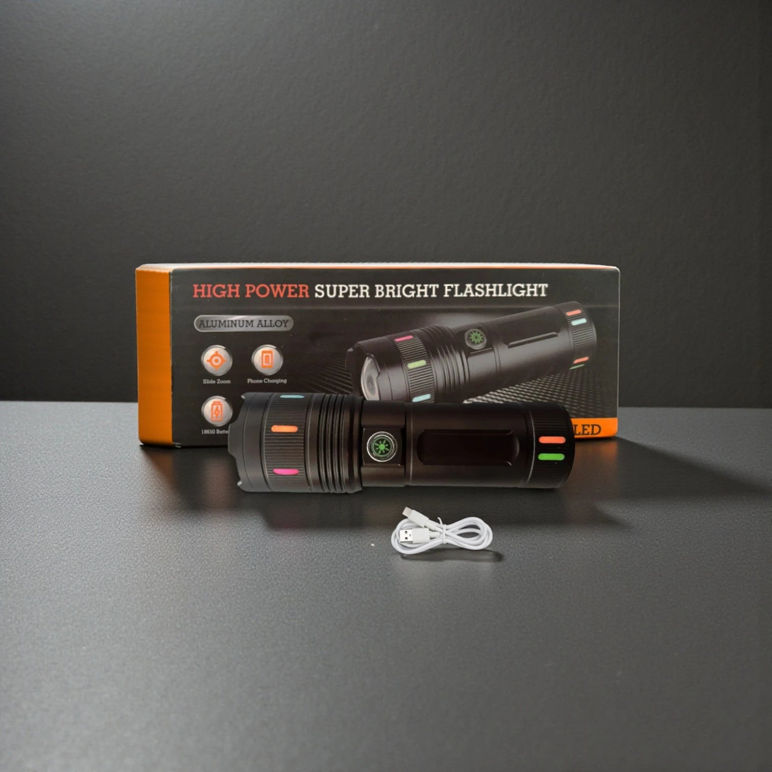 Linterna Táctica Militar de Aluminio Recargable USB-C (3600mAh) con zoom s2074