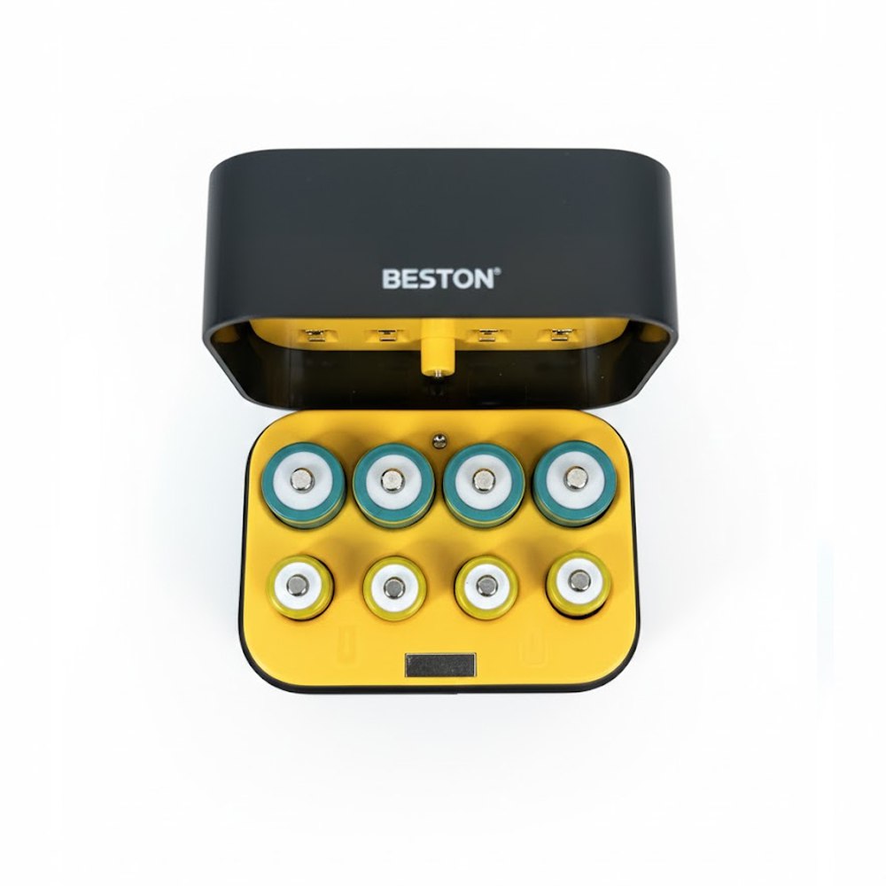 Cargador Inteligente de Pilas Baterías Recargables 4 Puestos AA 4 Puestos AAA M7037 S1991